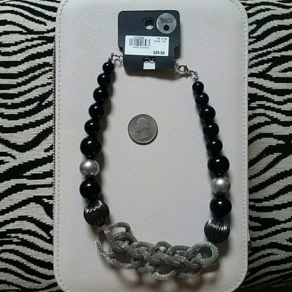 Statement necklace - Picture 3 of 3